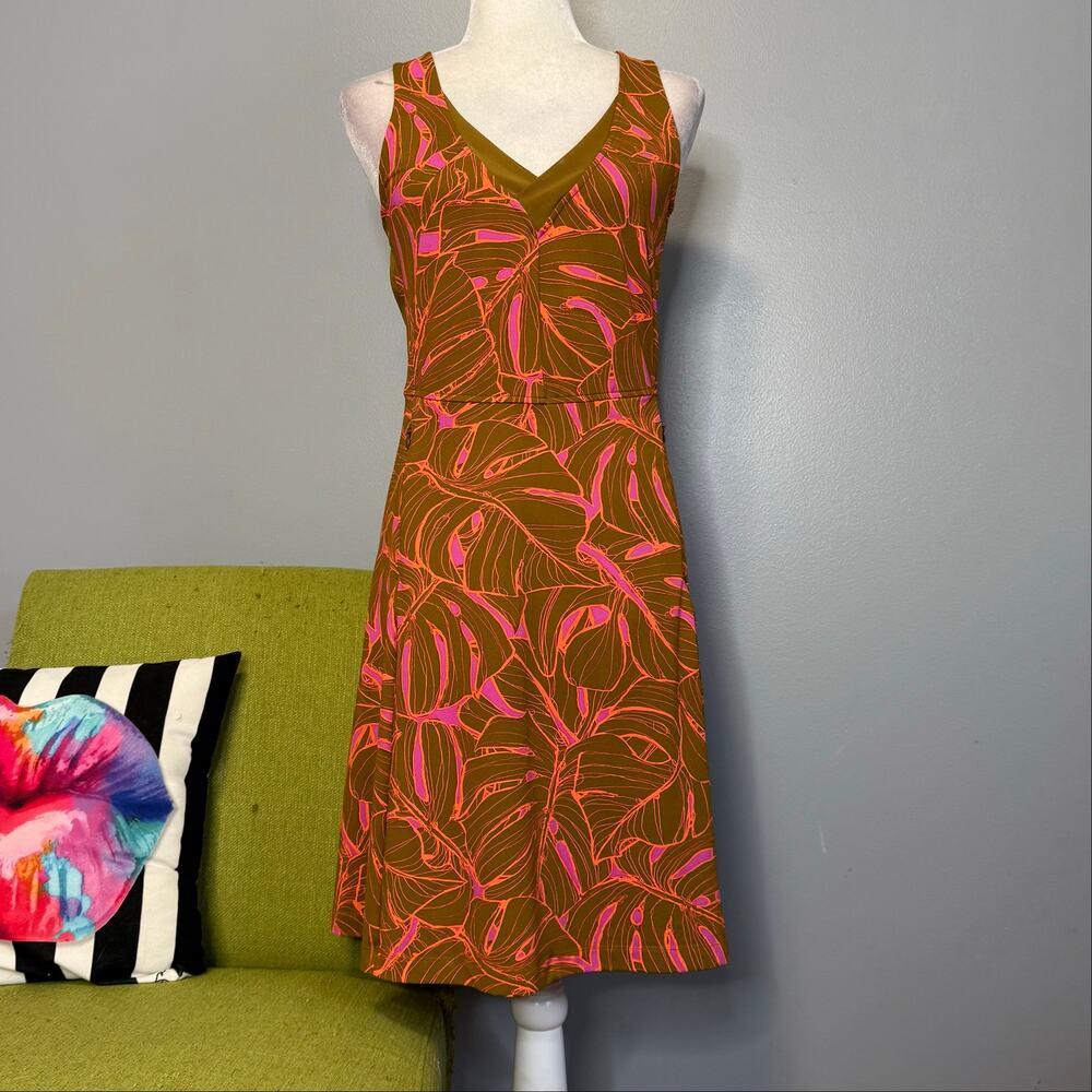 Title Nine Freelance Monstera Sleeveless Athletic Fit & Flare Dress